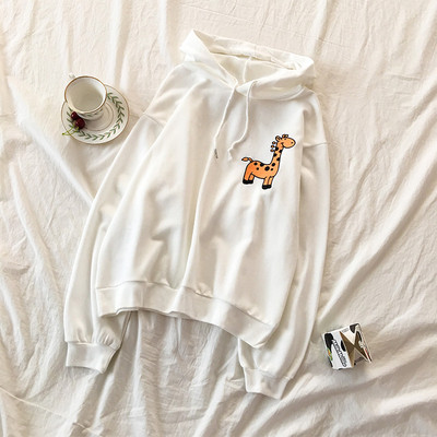 Ежедневна дамска блуза в зелен и бял цвят с бродерия