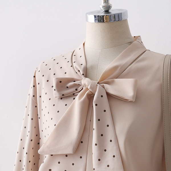 Нов модел модерна дамска риза с шарка и връзки в розов цвят