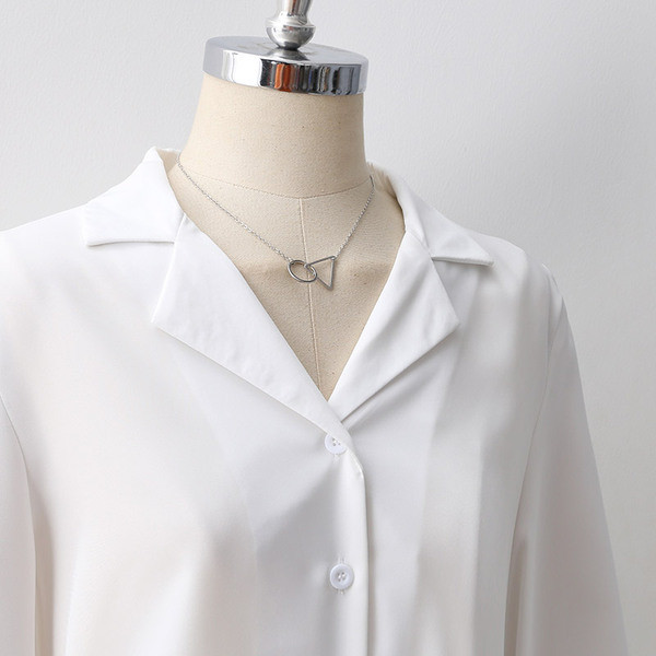 Нов модел ежедневна дамска риза с копчета и шпиц деколте