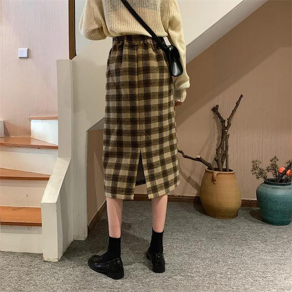 Дамска карирана дълга пола в два цвята с висока талия