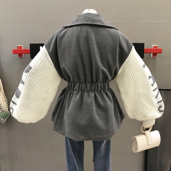 Дамско ежедневно палто с колан в сив и бежов цвят