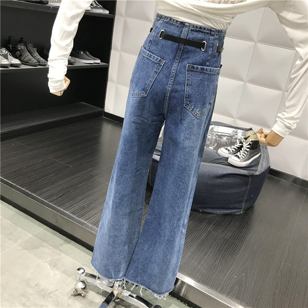 Актуални дамски дънки широк модел с колан в син цвят