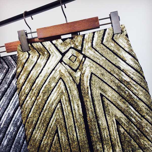 Fusta de dama eleganta cu talie inalta si paiete in doua culori