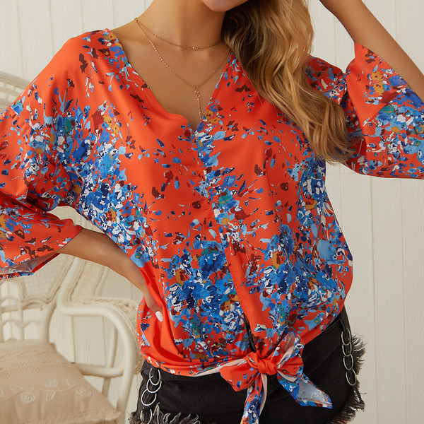 Bluză de damă modernă cu mâneci 3/4 și decolteu spitz în trei culori