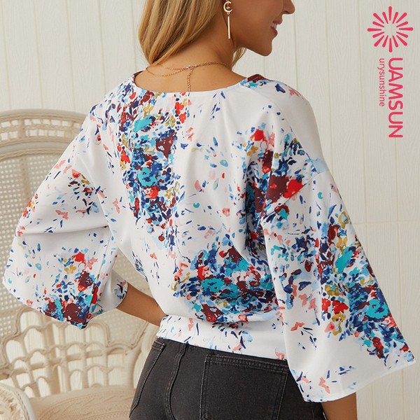 Bluză de damă modernă cu mâneci 3/4 și decolteu spitz în trei culori