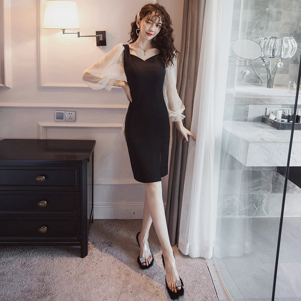 Rochie de dama actuala model nou cu maneci din tul si decolteu spitz