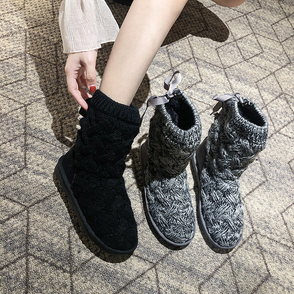 Model nou de cizme dama tricotate cu panglica in doua culori