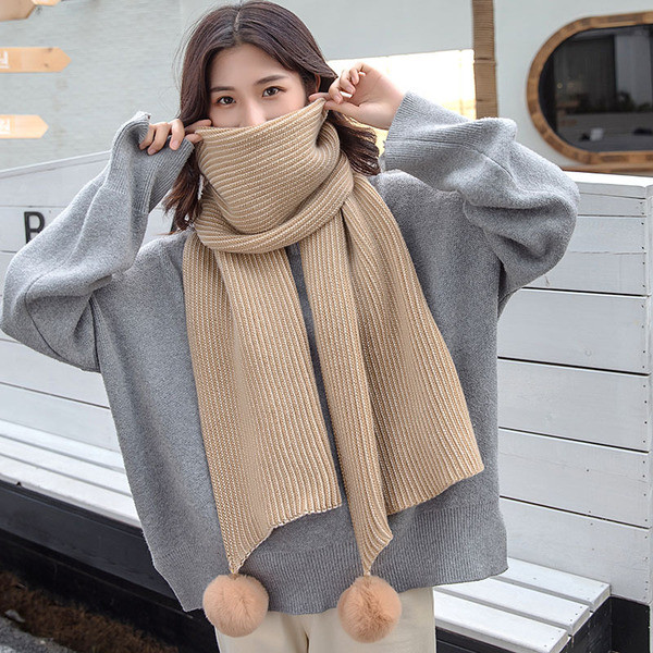 Зимен дамски шал с пух в розов и кафяв цвят