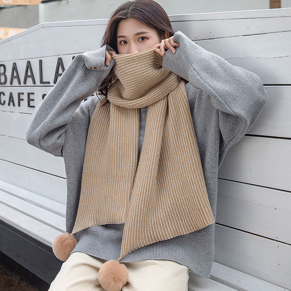 Зимен дамски шал с пух в розов и кафяв цвят