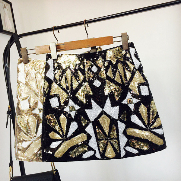 Актуална дамска пола с цветни пайети и висока талия 