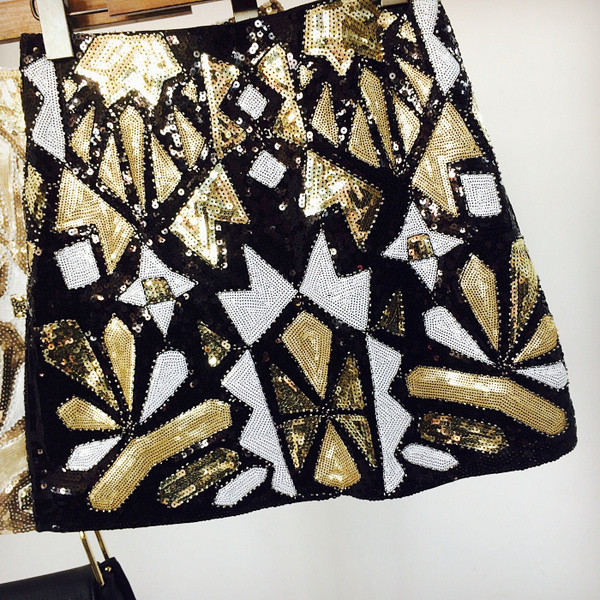 Актуална дамска пола с цветни пайети и висока талия 