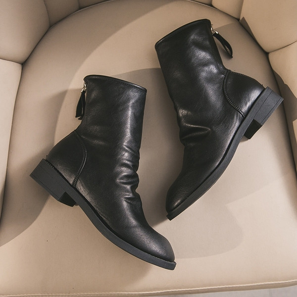 Ежедневни дамски боти с цип в бежов и черен цвят