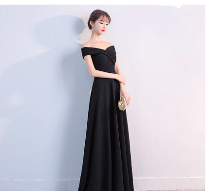 Model elegant de rochie lunga de dama croiala in negru si rosu