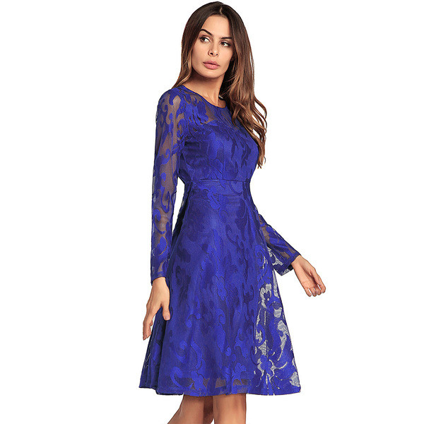 Rochie scurta de dama eleganta cu maneci lungi si dantela in mai multe culori