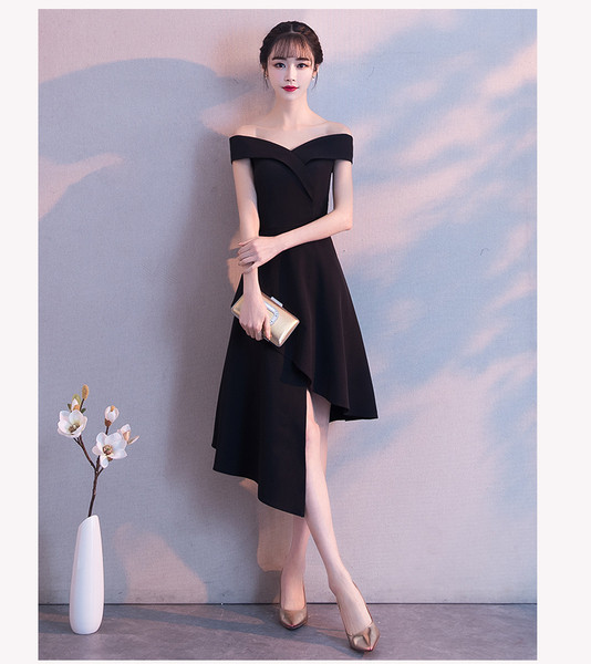 Rochie de damă asimetrică cu mâneci căzute în negru și roșu