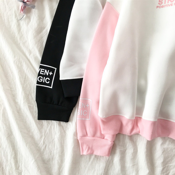 Bluză casual de damă în două culori cu mâneci lungi și inscripții