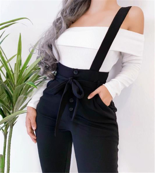 Salopetă de damă modernă cu curea de culoare neagră