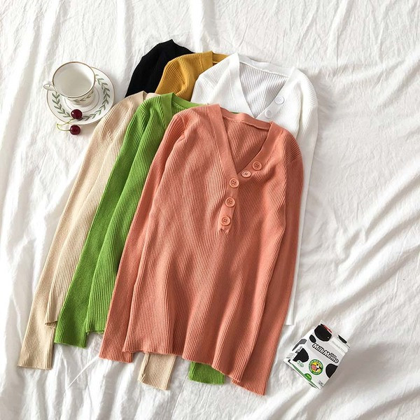 Bluza de dama in mai multe culori cu decolteu in V si nasturi