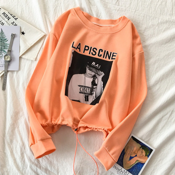 Bluza de dama in cinci culori cu aplicatie si cravate