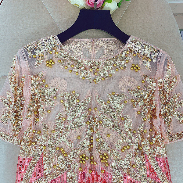 Bluză de damă actuală cu mâneci scurte și paiete în trei culori