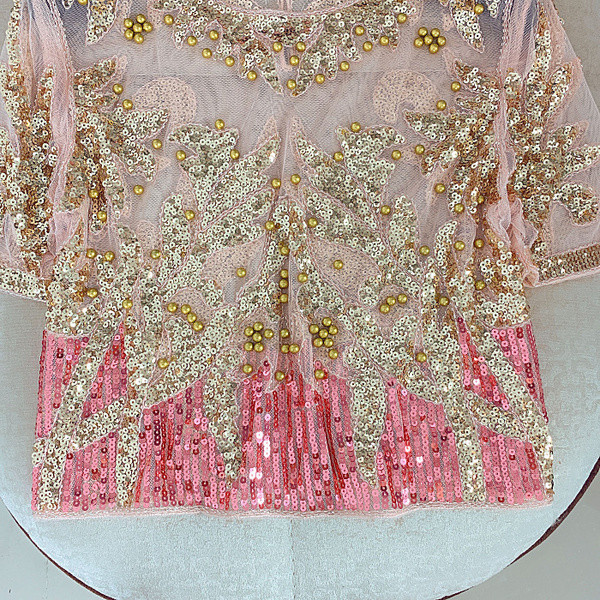 Bluză de damă actuală cu mâneci scurte și paiete în trei culori