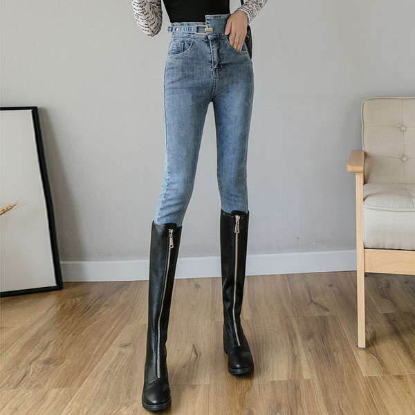 Model nou de blugi de dama cu talie inalta de culoare albastra