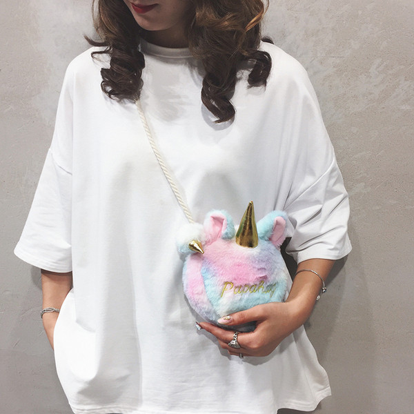 Geanta de plus pentru copii cu maner lung si elemente 3D