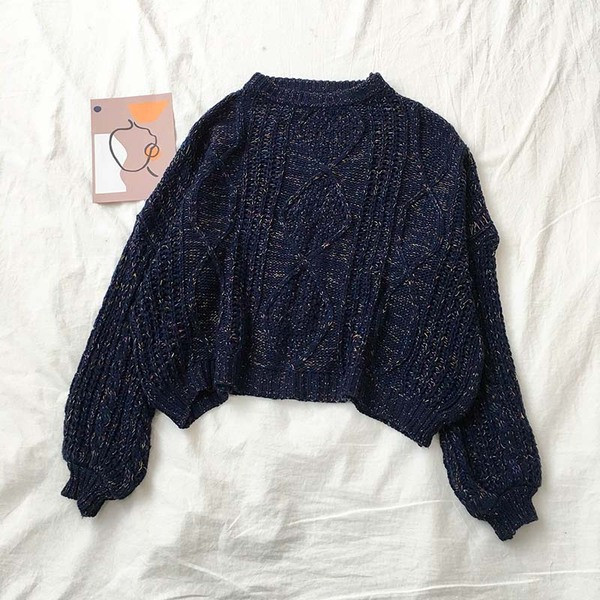 Pulover de dama in trei culori cu decolteu oval si maneci lungi