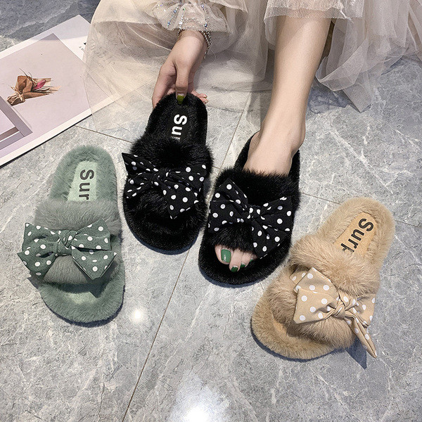 Papuci de puf de damă cu panglică în negru, verde și maro