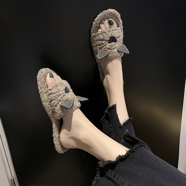 Papuci dama cu elemente 3D in mai multe culori