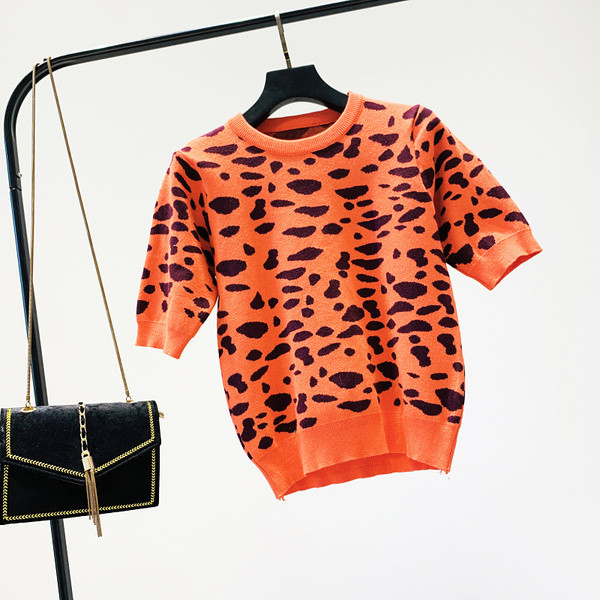 Bluză de damă de ultimă generație cu mâneci scurte și model animal