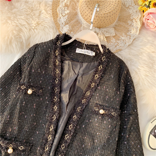 Geaca de dama actuala cu buzunare alb-negru