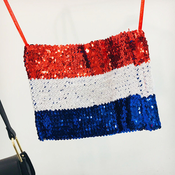 Top scurt de dama cu bretele subtiri si paiete