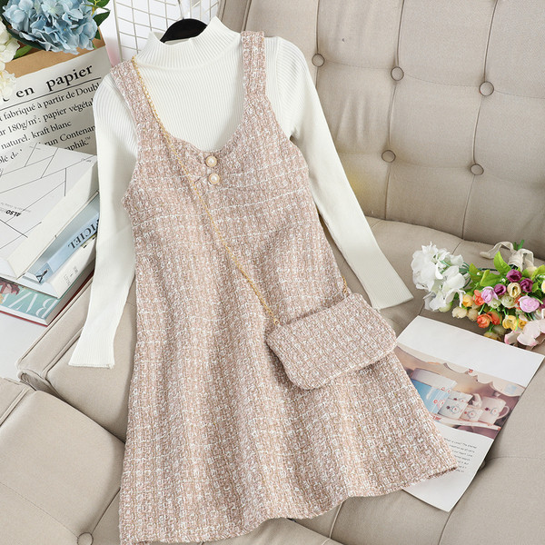 Γυναικείο σετ για το φθινόπωρο  που περιλαμβάνει  πουλόβερ και φόρεμα σε δύο χρώματα