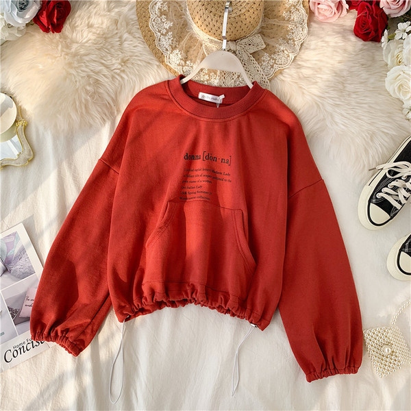 Női alkalmi blúz ovális nyakkivágással és zsebbel több színben