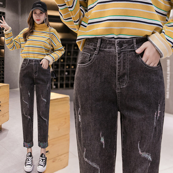 Alkalmi női farmer új modellje, szürke szakadt motívumokkal