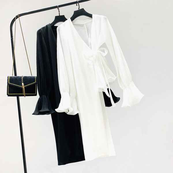 Нов модел дамска риза асиметричен модел в бял и черен цвят 