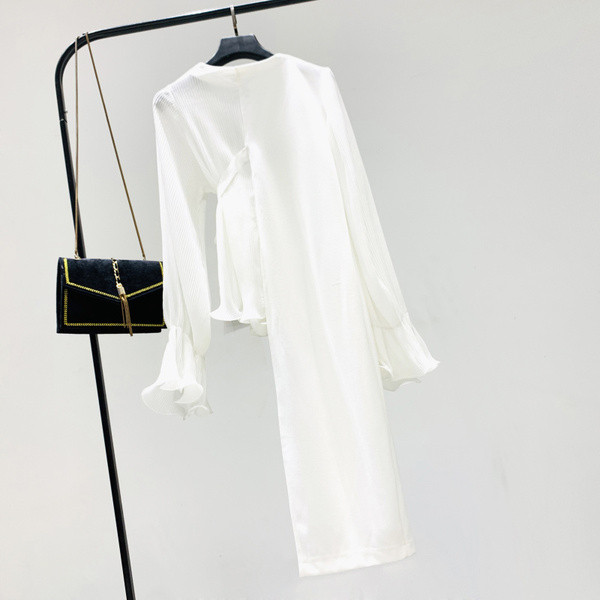 Нов модел дамска риза асиметричен модел в бял и черен цвят 