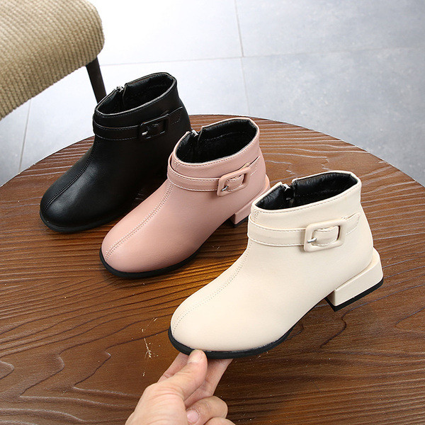 Modern gyerekcsizma lányoknak három színben, csattal