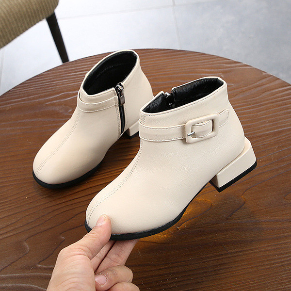 Modern gyerekcsizma lányoknak három színben, csattal