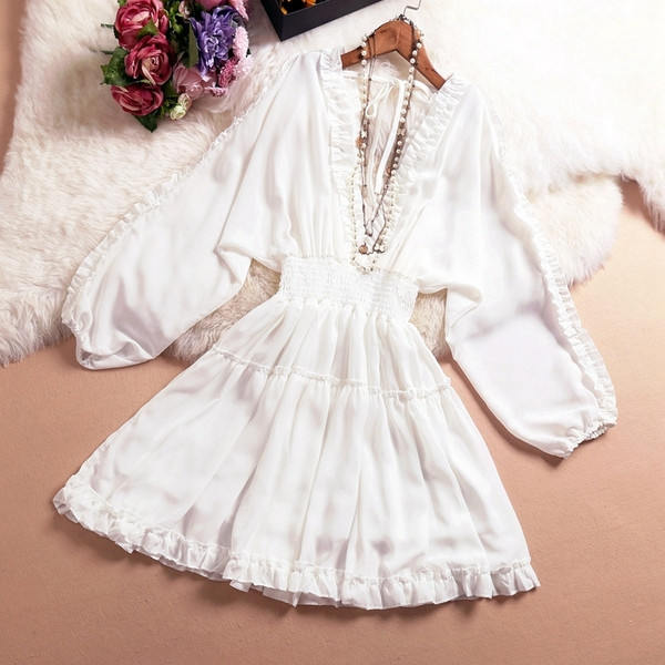 Stílusos női ruha mély nyakkivágással és nyakkendőkkel, négy színben