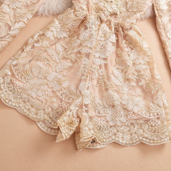 Stílusos női overall három színben hímzéssel és csipkével