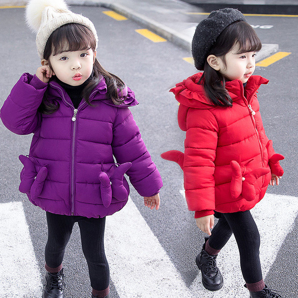 Új modell gyerekkabát lányoknak három színben kapucnival és 3D elemekkel