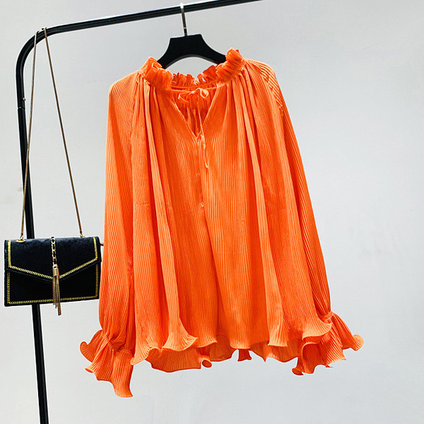 Modern női blúz spitz nyakkivágással - széles modell több színben