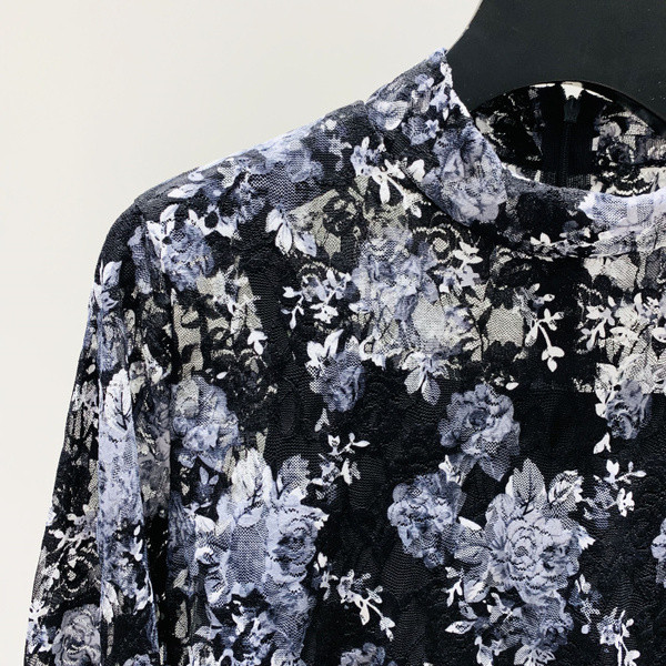 Aktuális női ing virágmintával