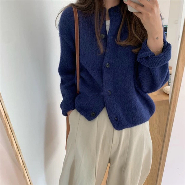 Modern női rövid kardigán gombokkal, három színben