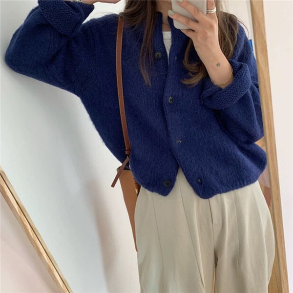 Modern női rövid kardigán gombokkal, három színben