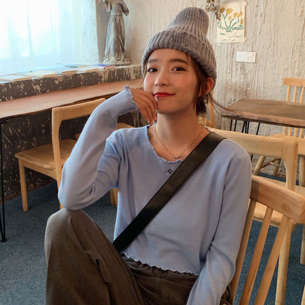 Női rövid alkalmi blúz két színben, ovális nyakkivágással