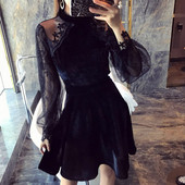 Rochie de dama moderna din catifea cu maneci din dantela in negru si albastru