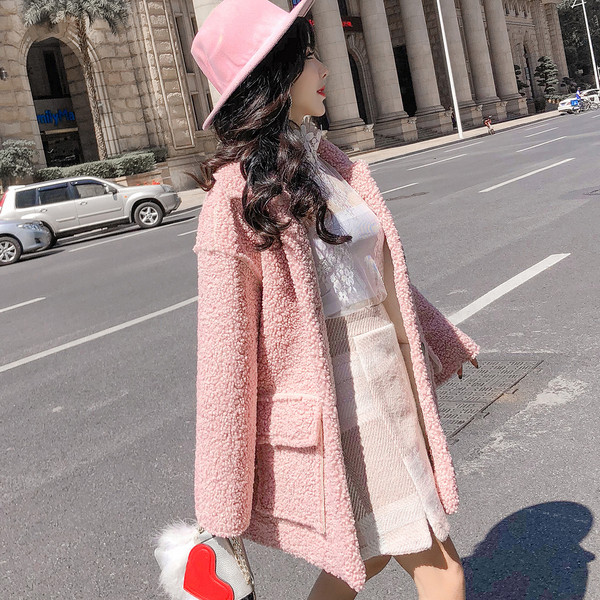 Modern női kabát hosszú modell rózsaszín és bézs színben